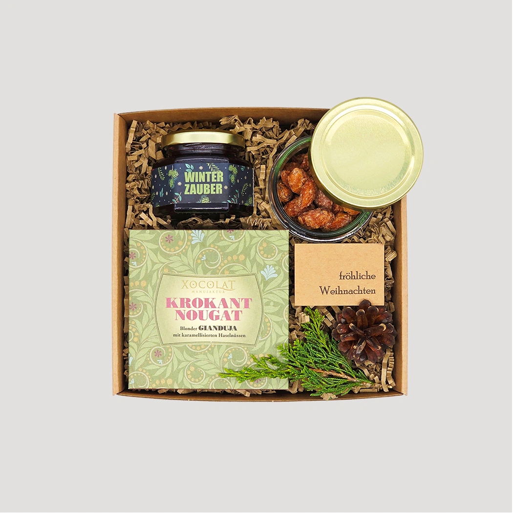 Weihnachtliche Geschenkbox mit Nougat, Winterzauber-Aufstrich und karamellisierten Nüssen – Präsent von Adam Geschenke