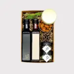 Geschenkbox „freudvoll“ von Adam Geschenke mit ausgewählten Ölen, Gewürzen, Mandeln und weiteren kulinarischen Spezialitäten