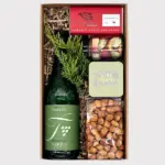 Geschenkbox „fruchtbetont“ von Adam Geschenke mit Verjus, Schokolade, süßen Spezialitäten und herzhaften Knabbereien